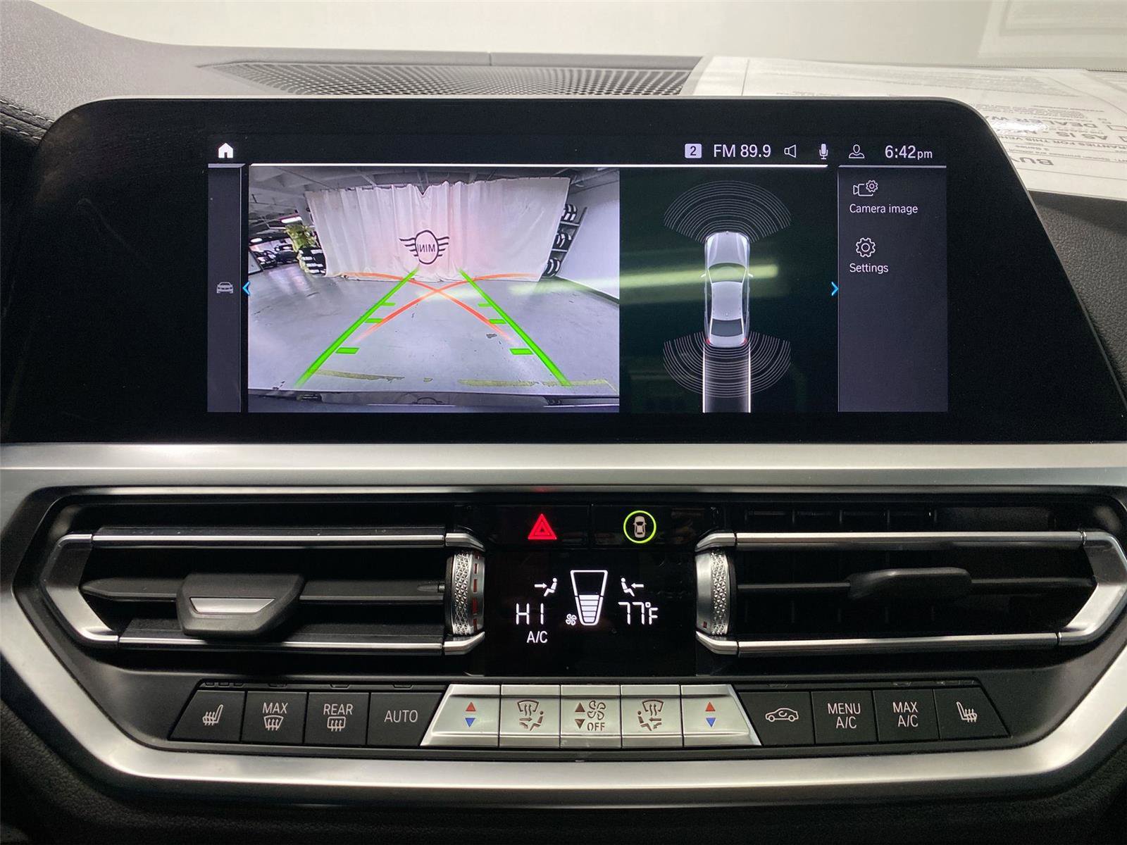 Used 2021 BMW 330e xDrive w/ M Sport Package image 28