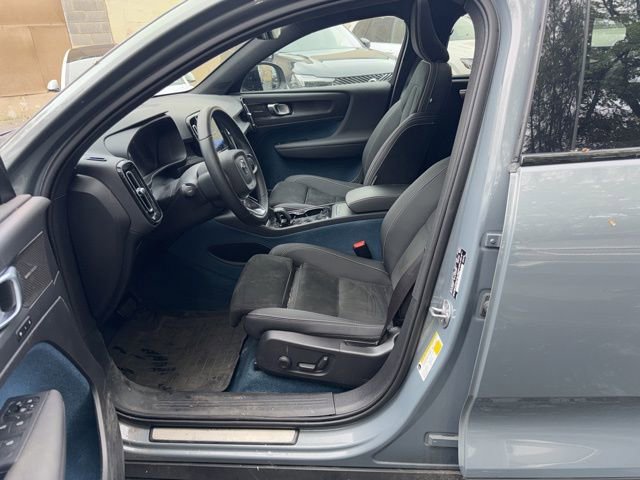 Used 2023 Volvo C40 P8 Recharge Ultimate AWD/4WD image 11