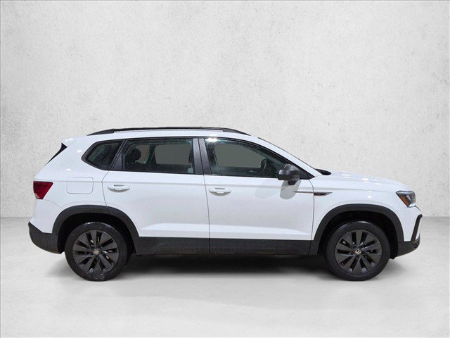 Used 2023 Volkswagen Taos S FWD image 4