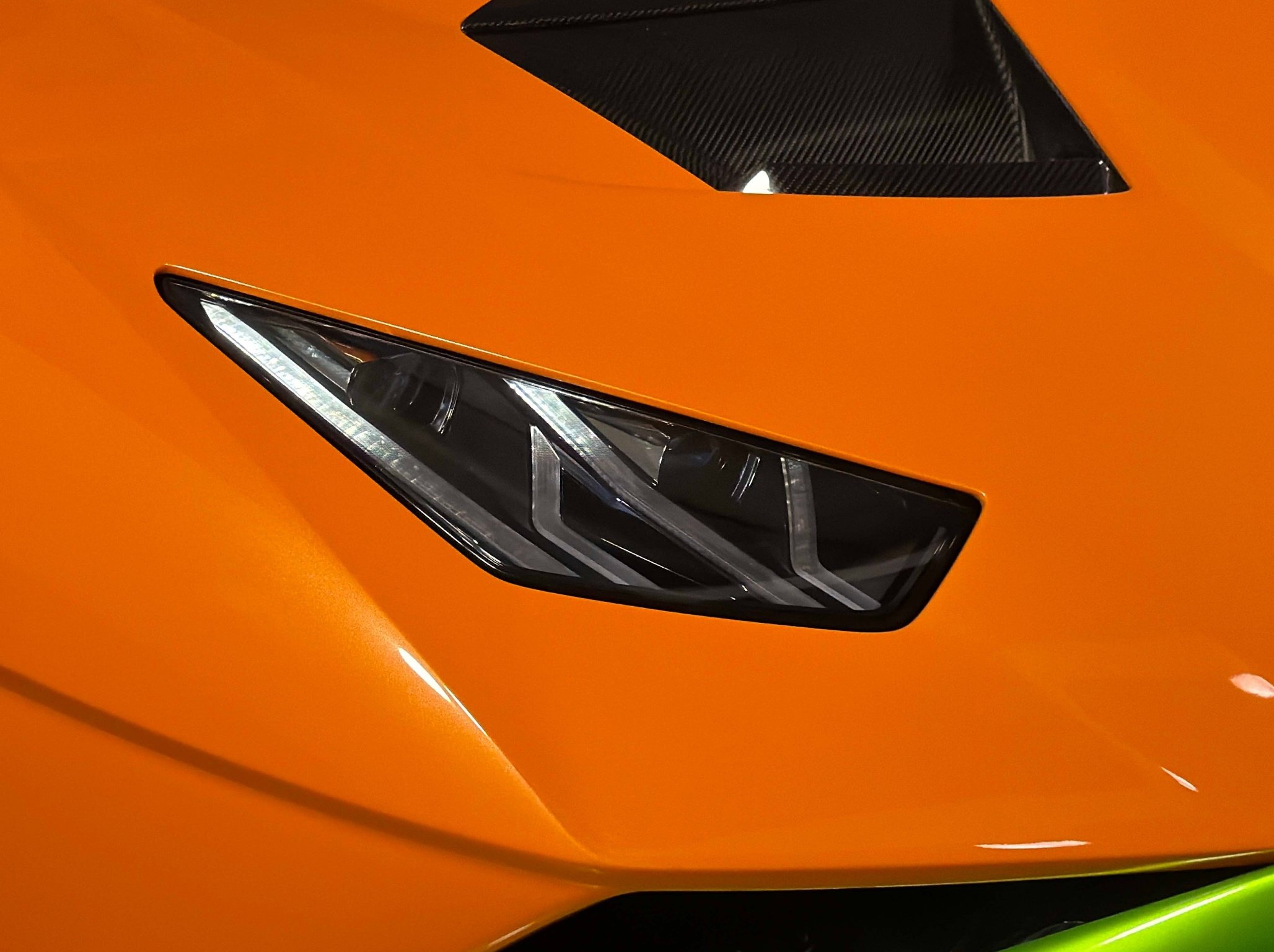 Used 2022 Lamborghini Huracan STO RWD image 22
