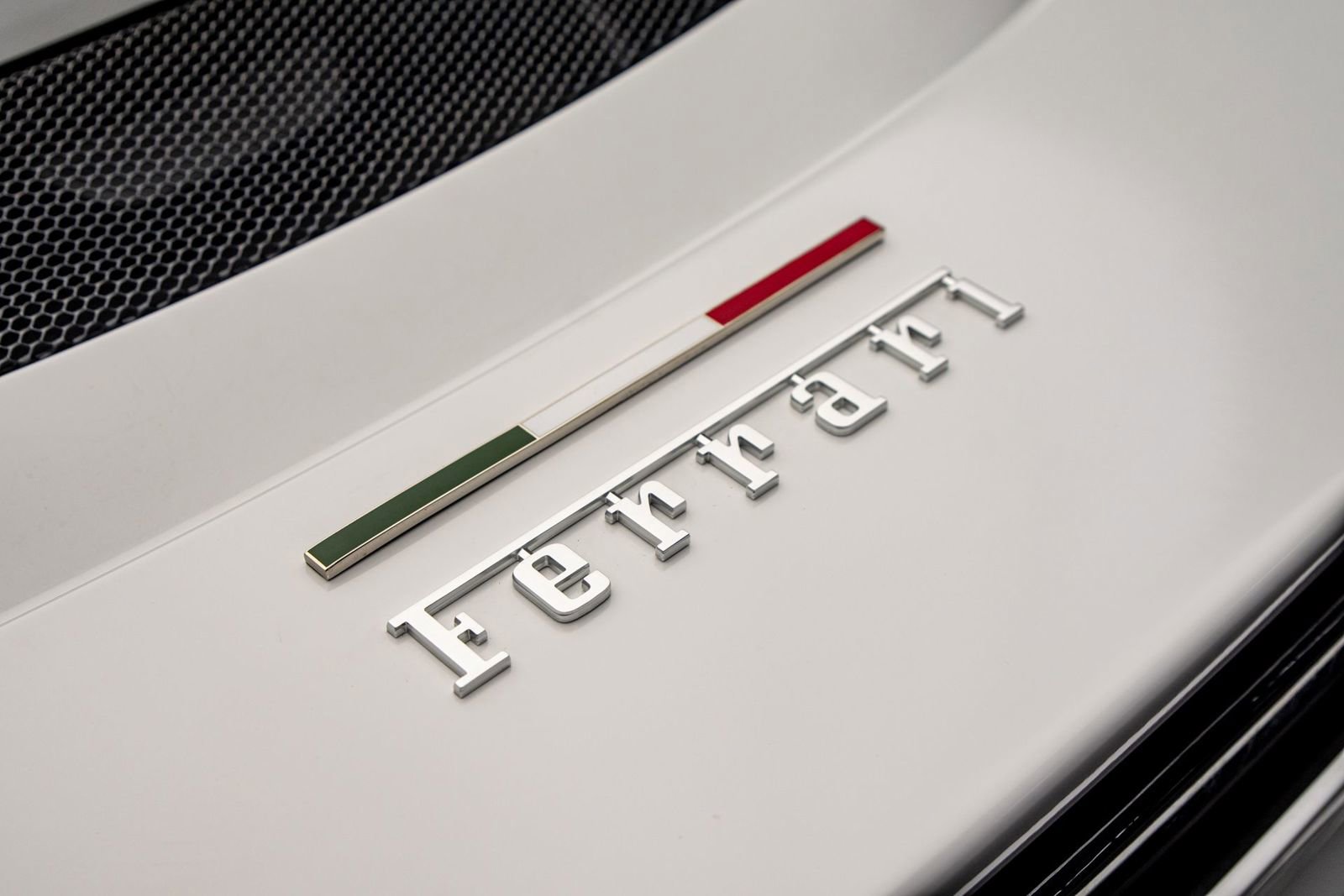 Used 2025 Ferrari 296 GTS RWD image 49
