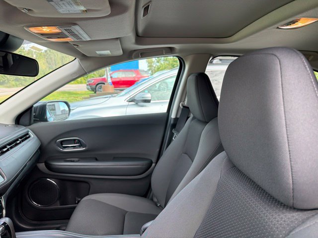 Used 2022 Honda HR-V EX image 9
