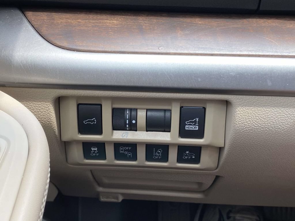 Used 2019 Subaru Outback 2.5i Limited AWD/4WD image 30