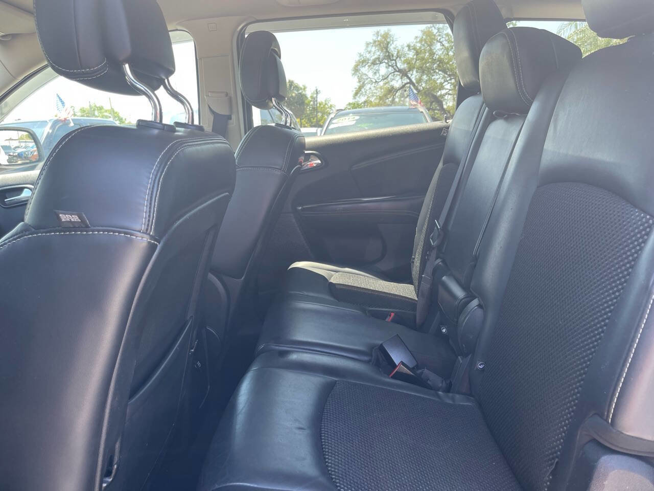 Used 2015 Dodge Journey Crossroad w/ Flexible Seating Group image 21