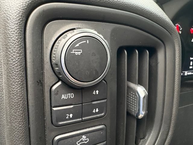 Used 2021 Chevrolet Silverado 1500 Custom Trail Boss w/ LPO, Dark Essentials Package AWD/4WD image 16