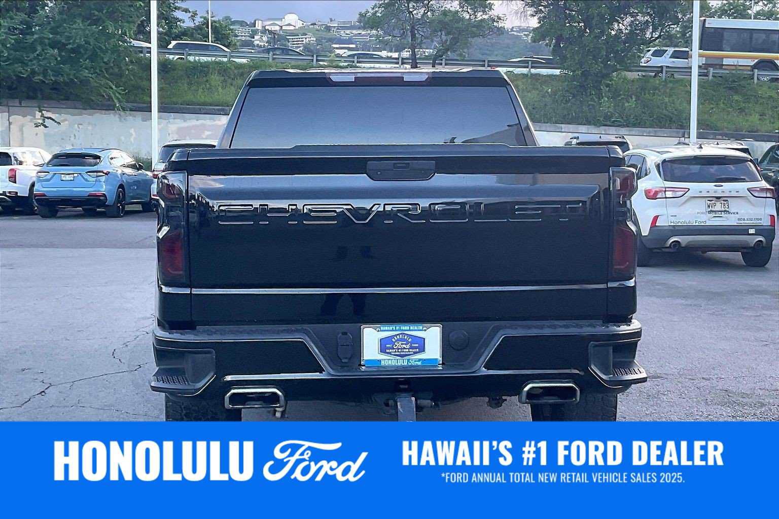 Used 2021 Chevrolet Silverado 1500 Custom Trail Boss AWD/4WD image 5