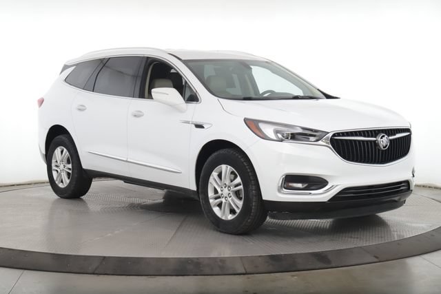 Used 2018 Buick Enclave Essence FWD image 2