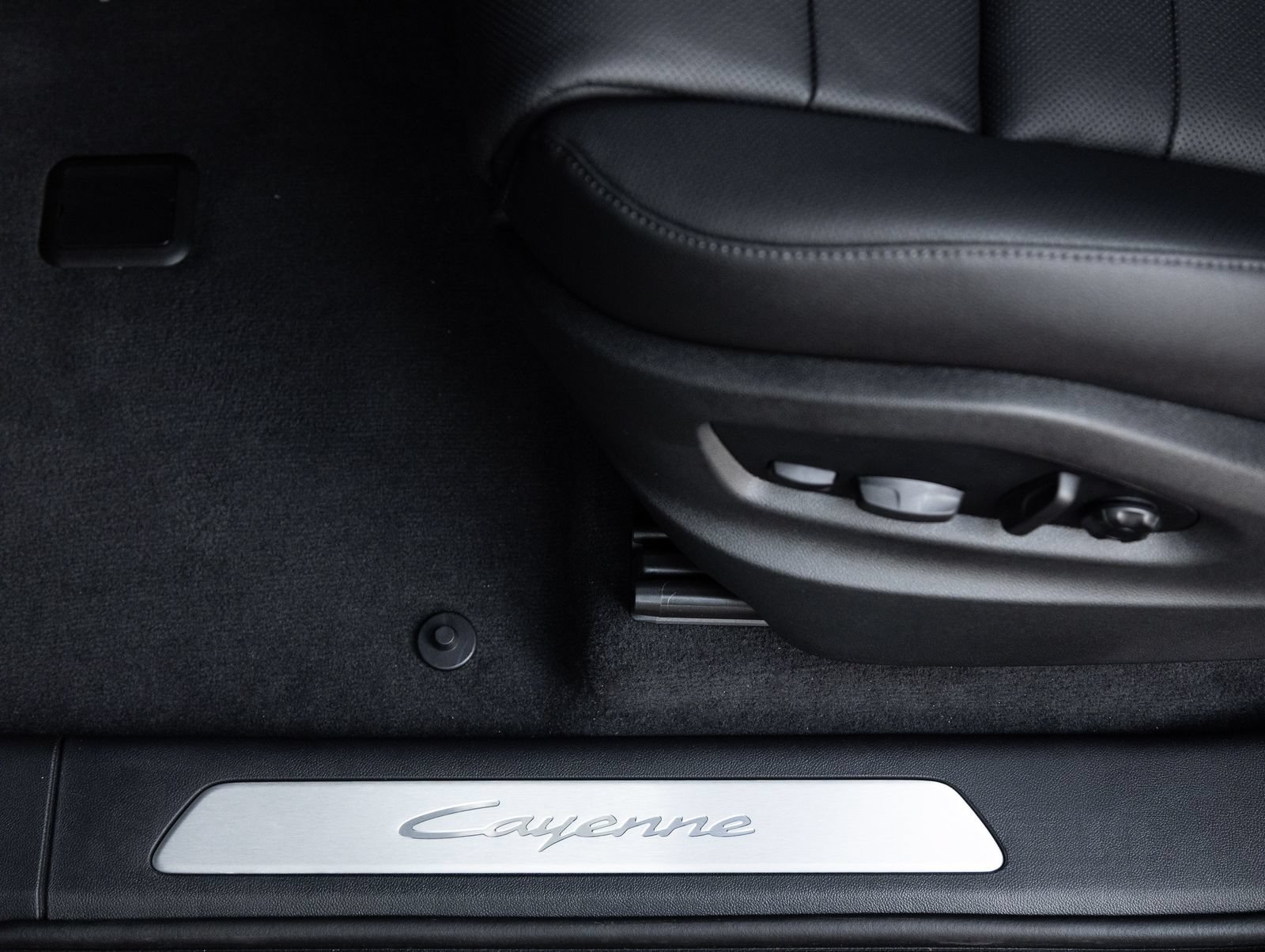 New 2026 Porsche Cayenne AWD/4WD image 22