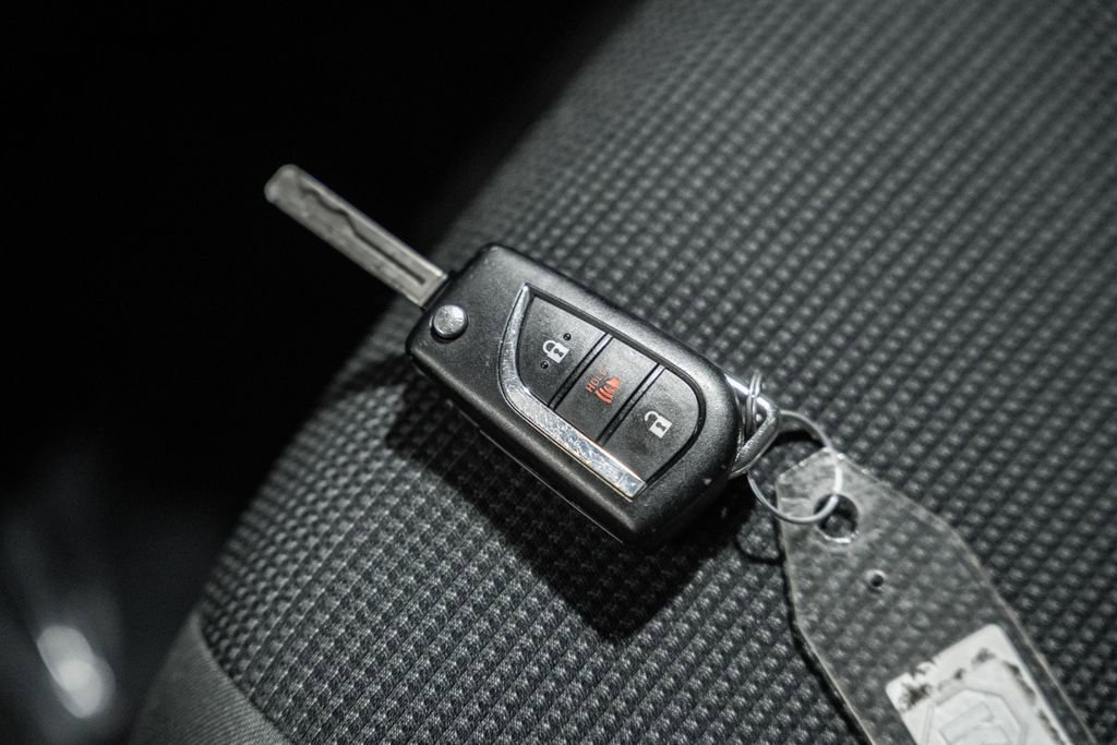 Used 2024 Toyota RAV4 LE image 39