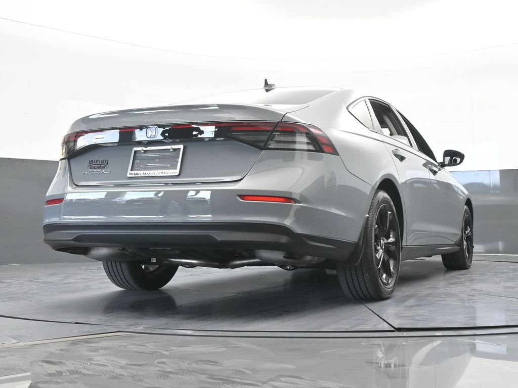 Used 2025 Honda Accord SE image 57