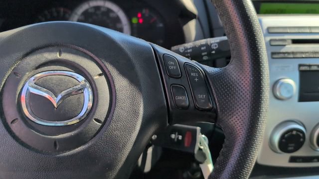 Used 2007 MAZDA MAZDA5 Touring image 11