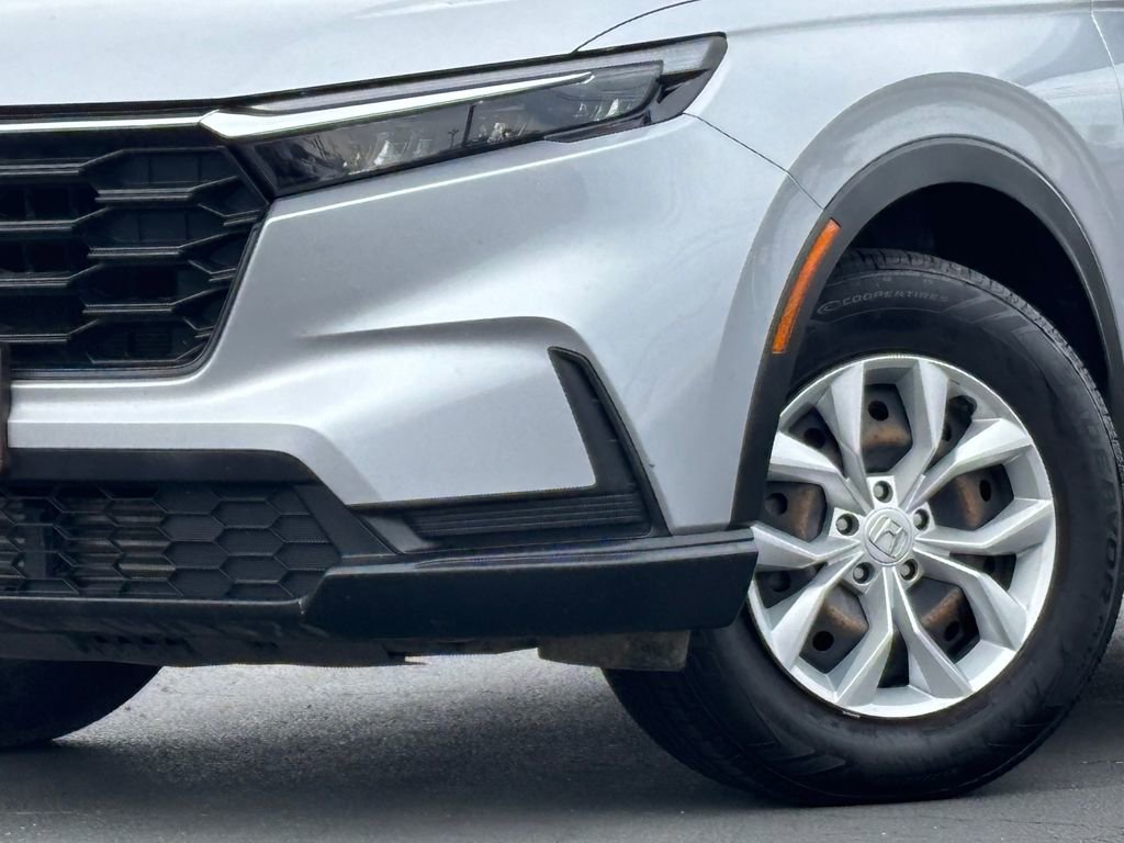 Used 2024 Honda CR-V LX image 2