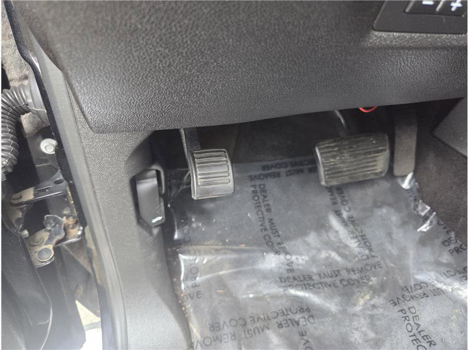 Used 2013 Chevrolet Silverado 1500 LTZ AWD/4WD image 16