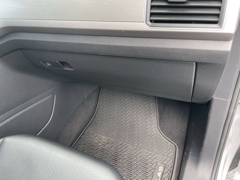 Used 2019 Volkswagen Atlas SE FWD image 33