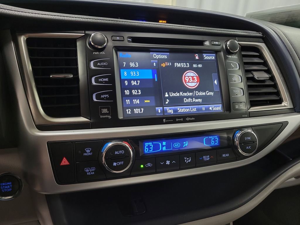 Used 2016 Toyota Highlander Limited image 14