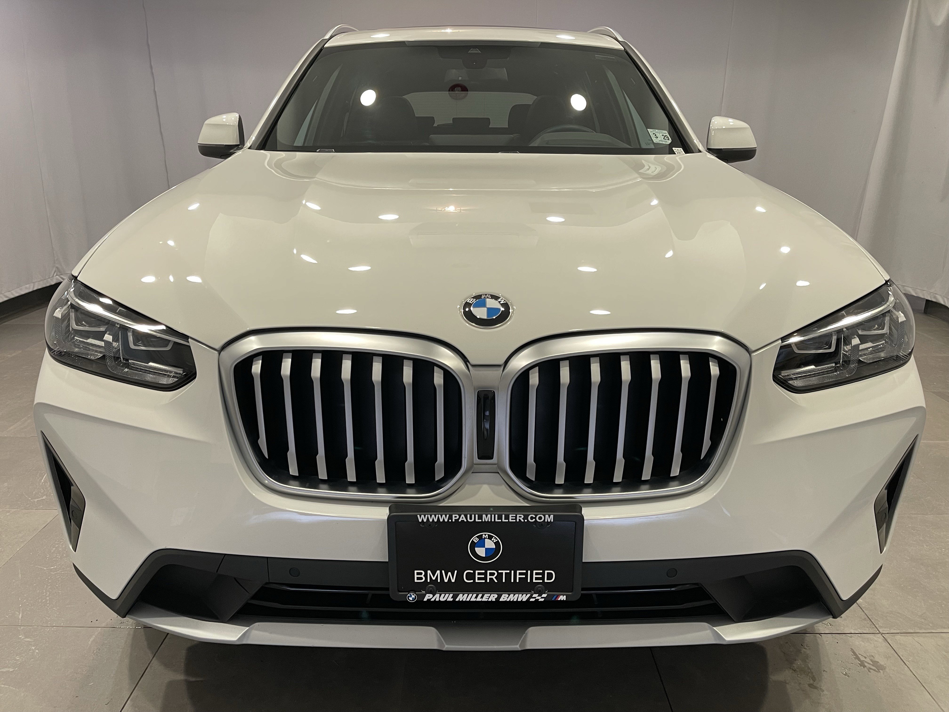 Certified 2024 BMW X3 xDrive30i w/ Premium Package image 2