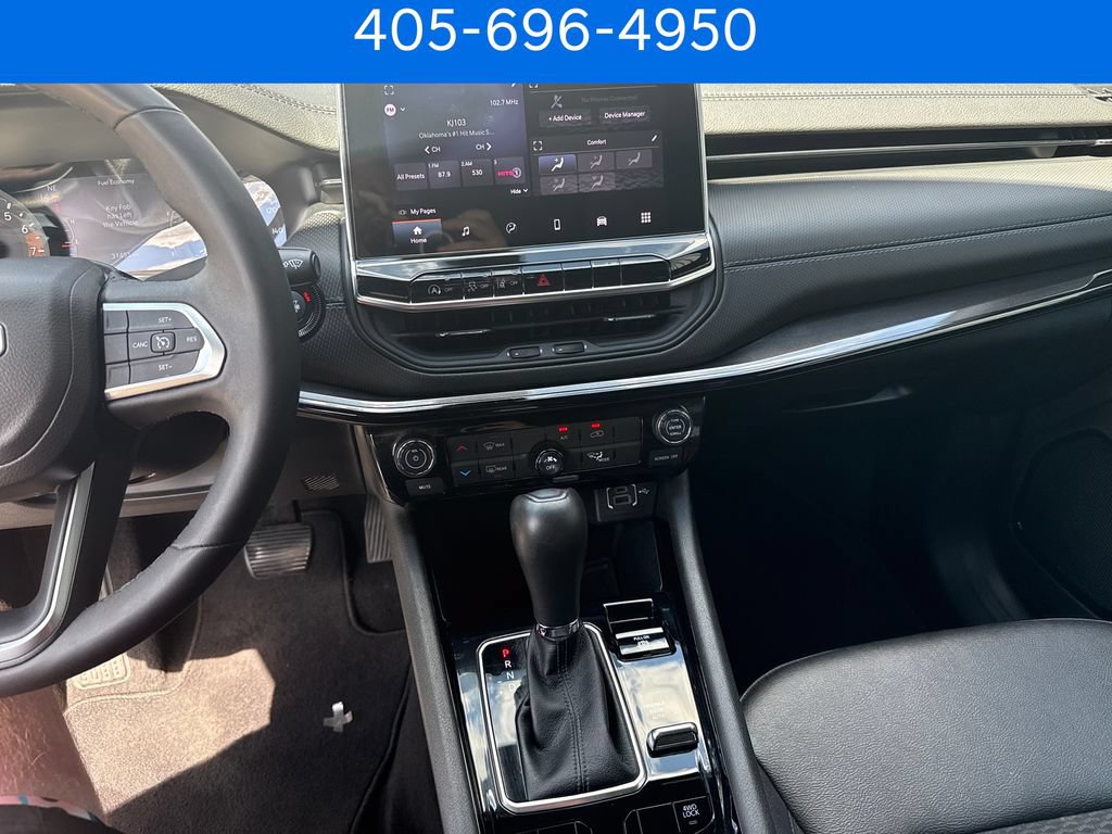 Used 2026 Jeep Compass Latitude AWD/4WD image 20