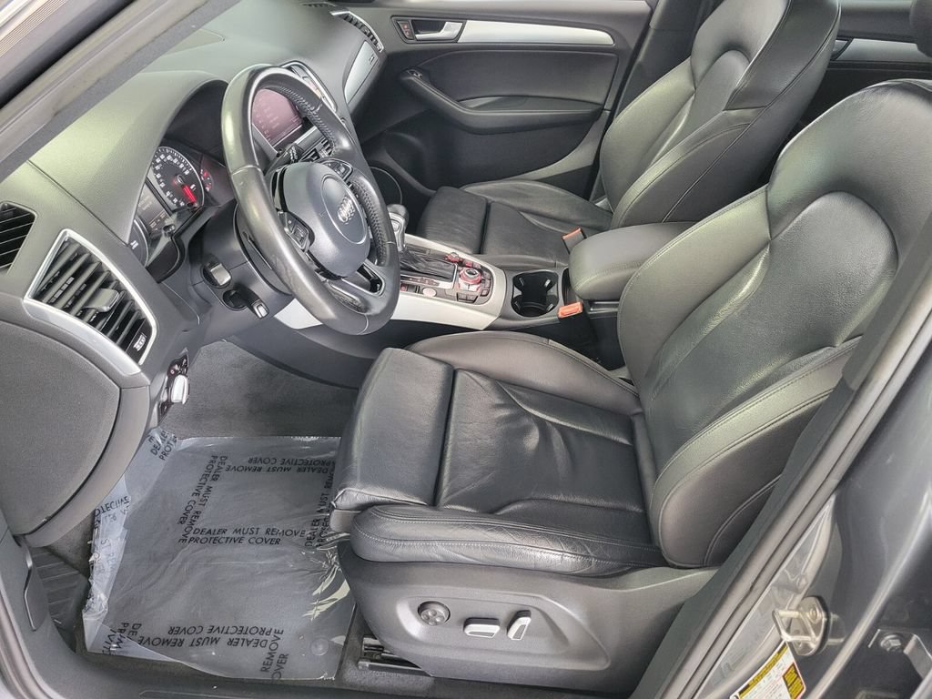 Used 2017 Audi Q5 2.0T Premium Plus w/ Technology Package AWD/4WD image 9