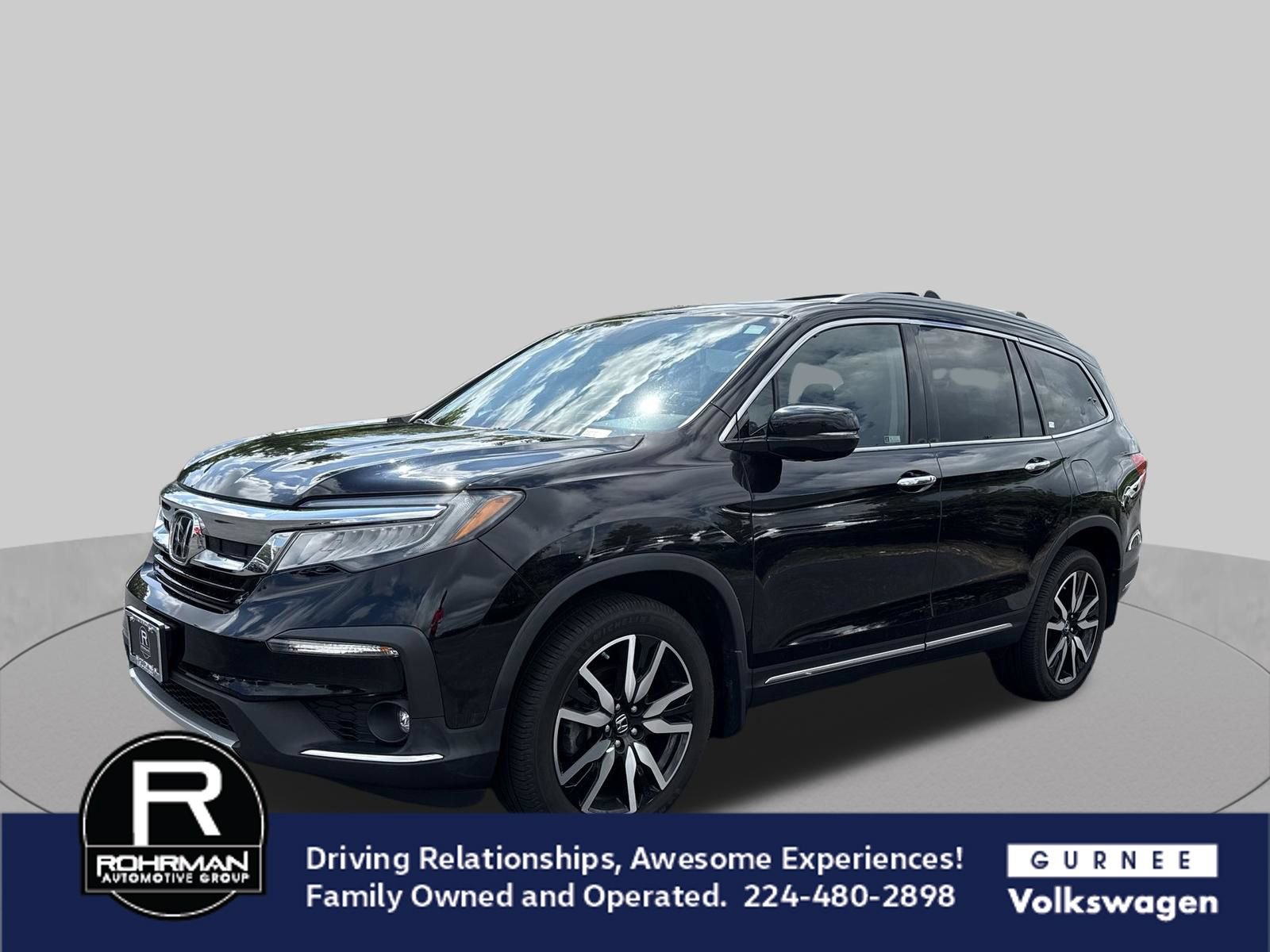 Used 2019 Honda Pilot Touring image 1