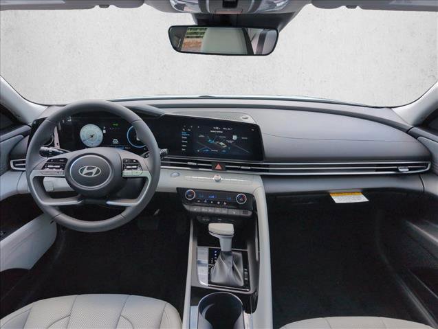 New 2026 Hyundai Elantra Limited FWD image 18