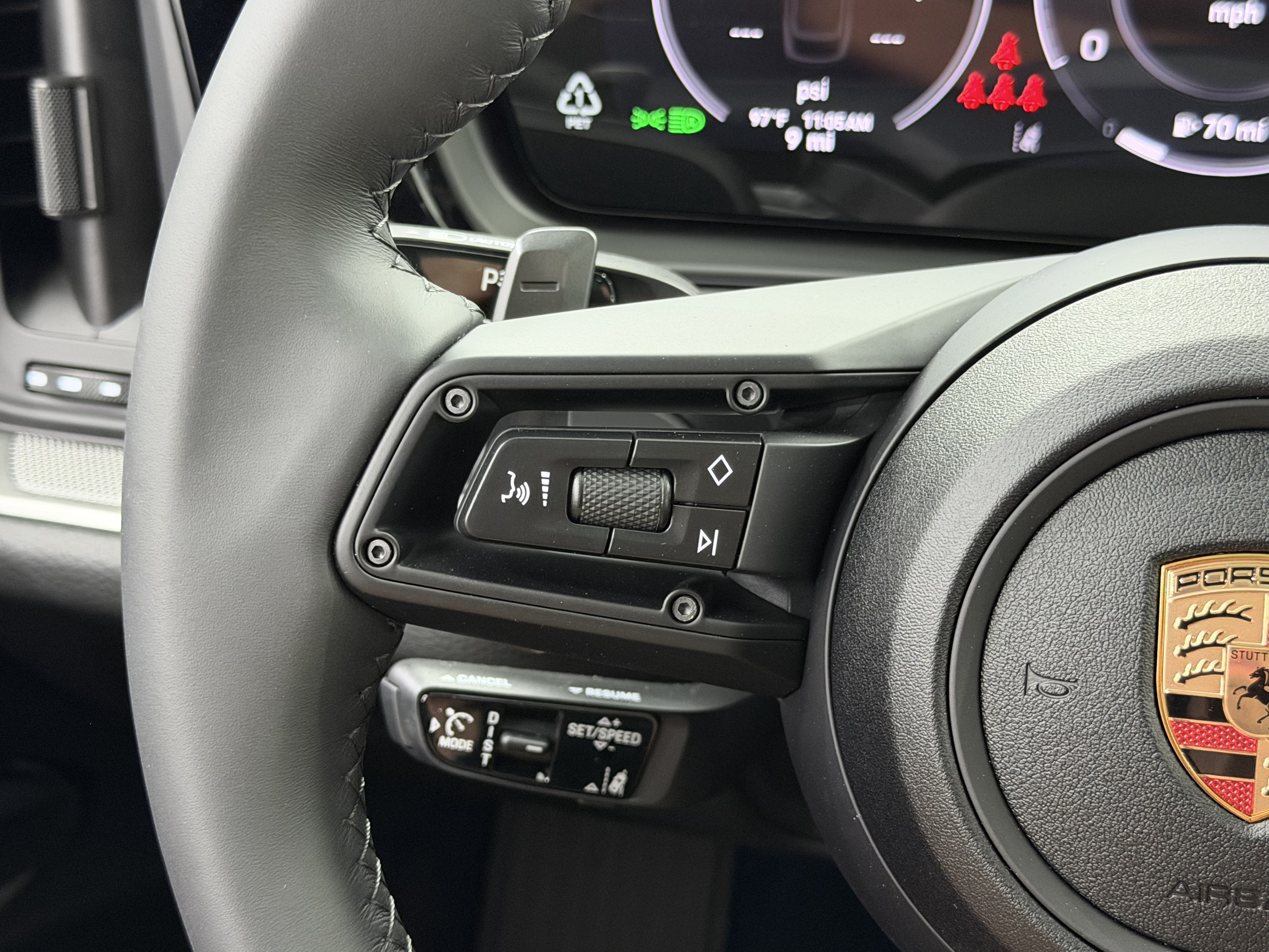 New 2026 Porsche Cayenne Coupe AWD/4WD image 45
