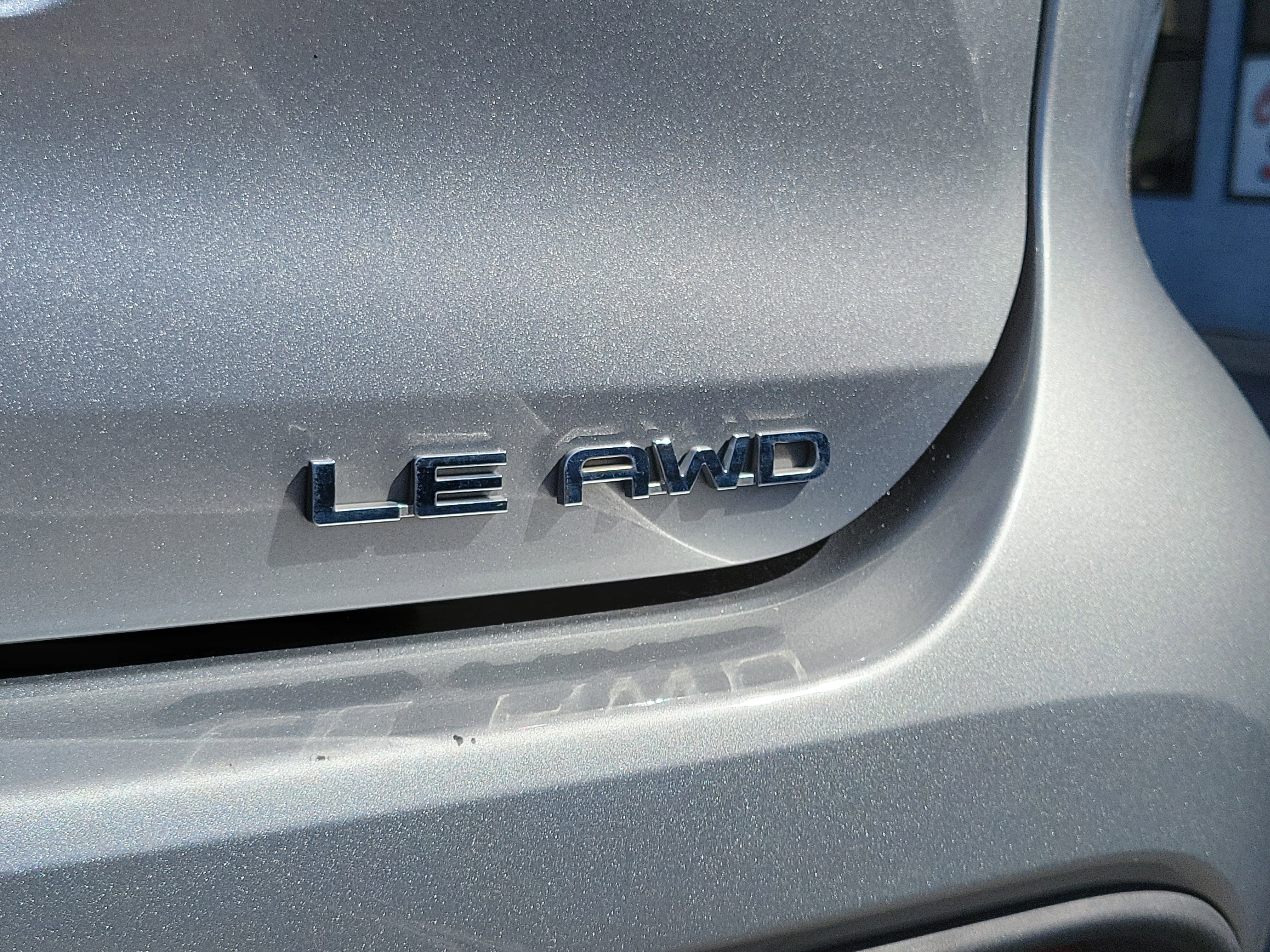 Used 2024 Toyota Highlander LE image 7