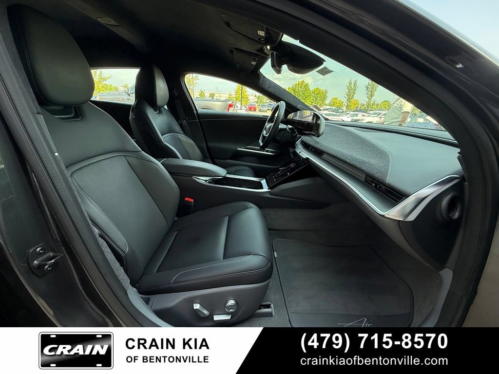 Used 2024 Lucid Air Touring AWD/4WD image 31