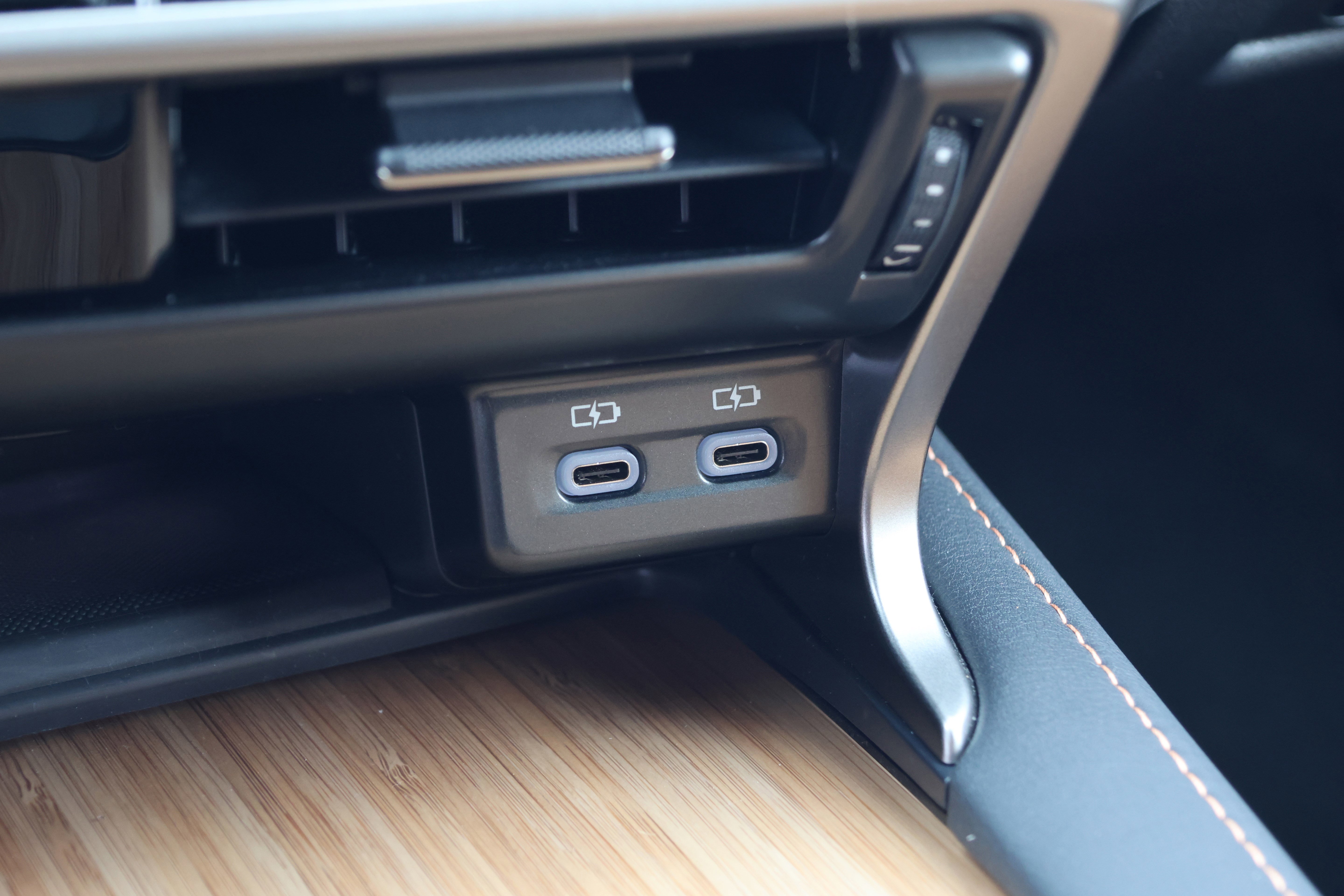 Used 2025 Lexus RX 350 image 29