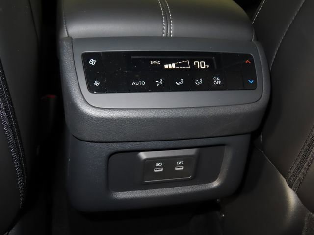 New 2026 Nissan Pathfinder SL image 24