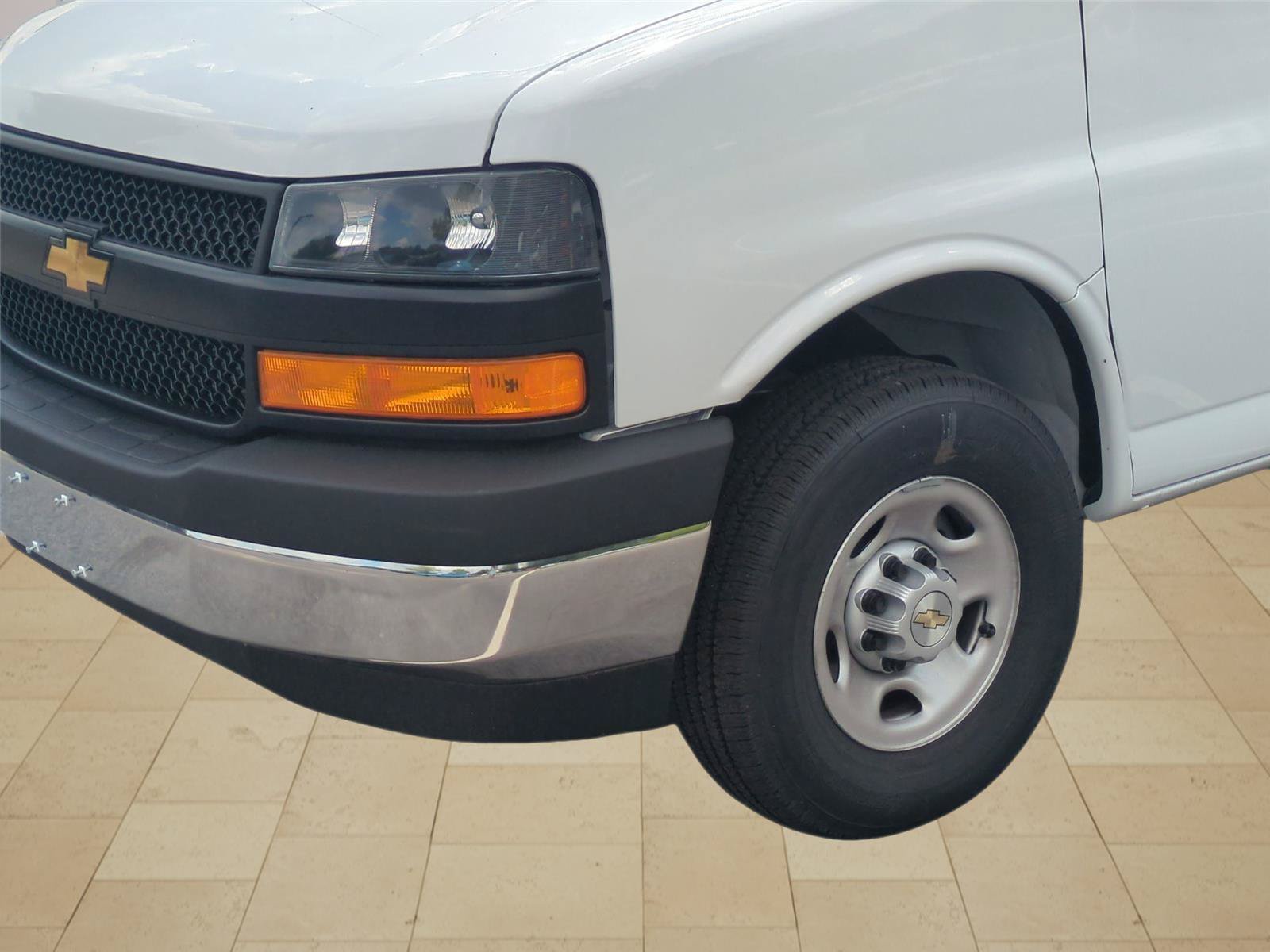 New 2026 Chevrolet Express 3500 w/ Power Convenience Package RWD image 9