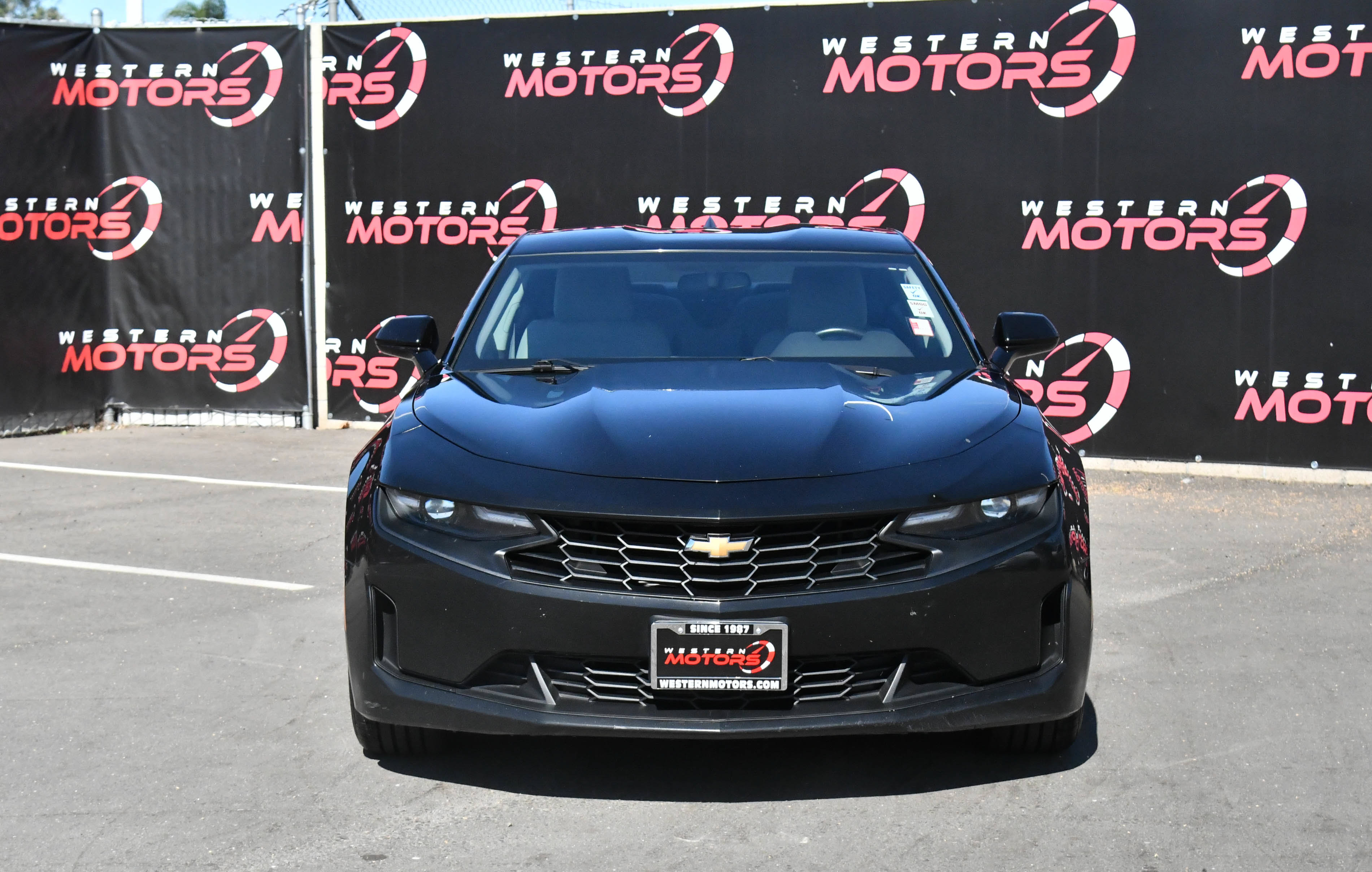 Used 2023 Chevrolet Camaro LT RWD image 2