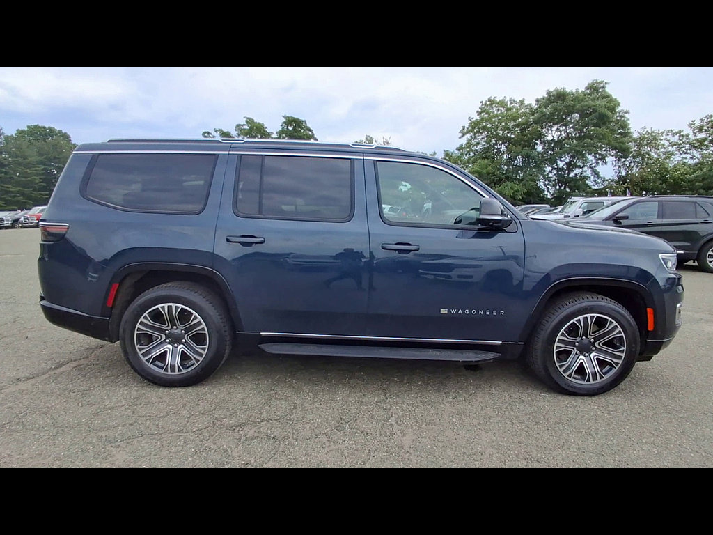 Certified 2023 Jeep Wagoneer Series II w/ Convenience Group I AWD/4WD image 9