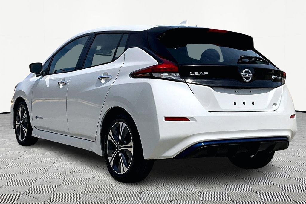 Used 2019 Nissan Leaf SV w/ SV Technology Package FWD image 12