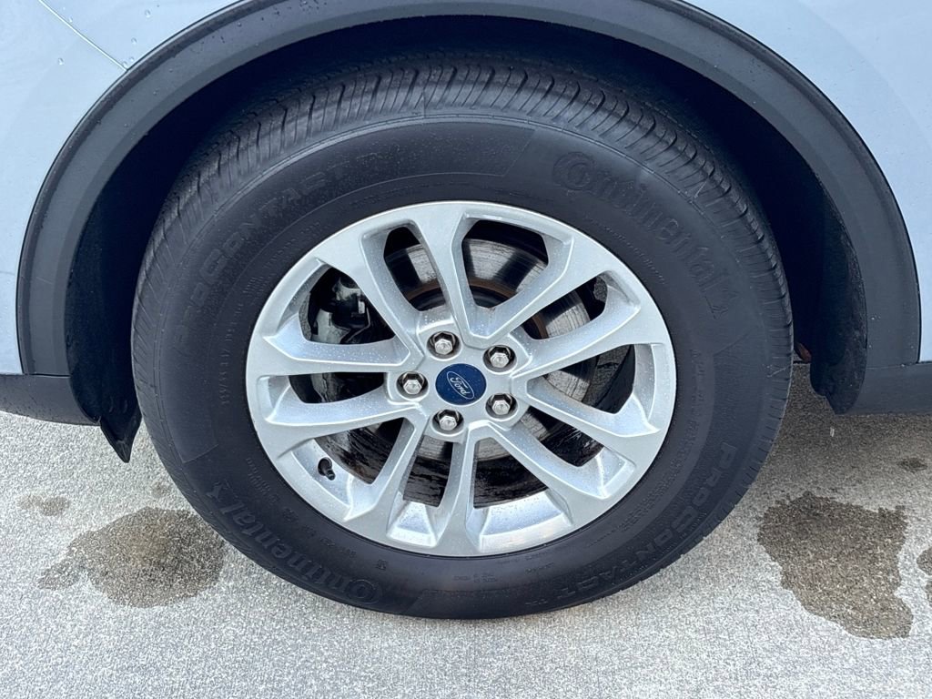 Certified 2022 Ford Escape SE w/ Cold Weather Package image 11