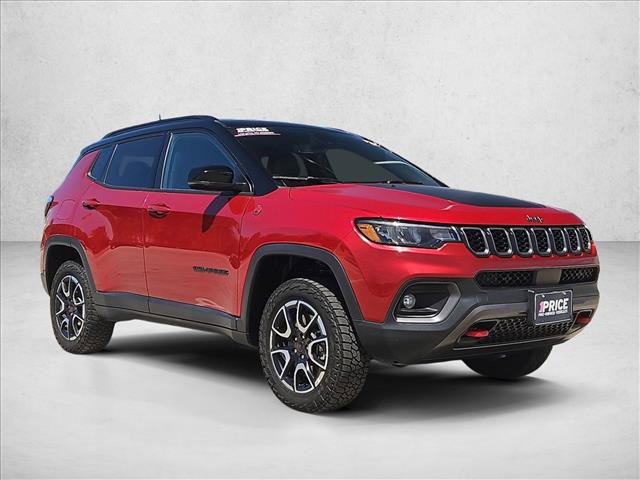 Used 2025 Jeep Compass Trailhawk AWD/4WD video 3