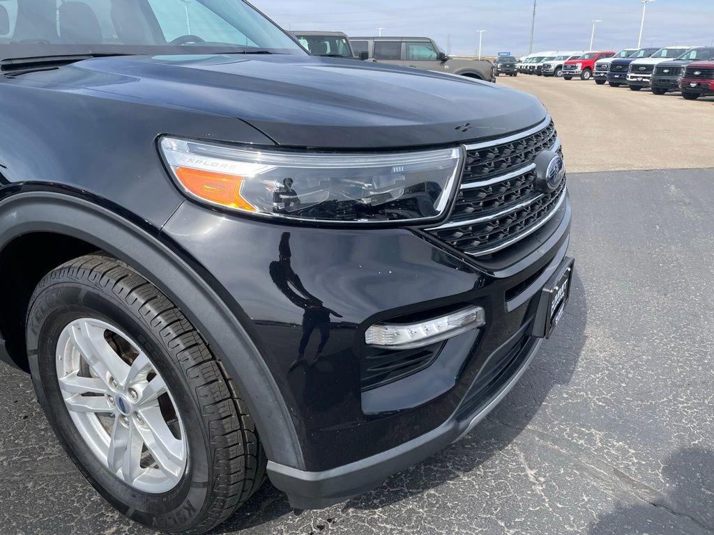 Used 2023 Ford Explorer XLT w/ Equipment Group 202A image 37