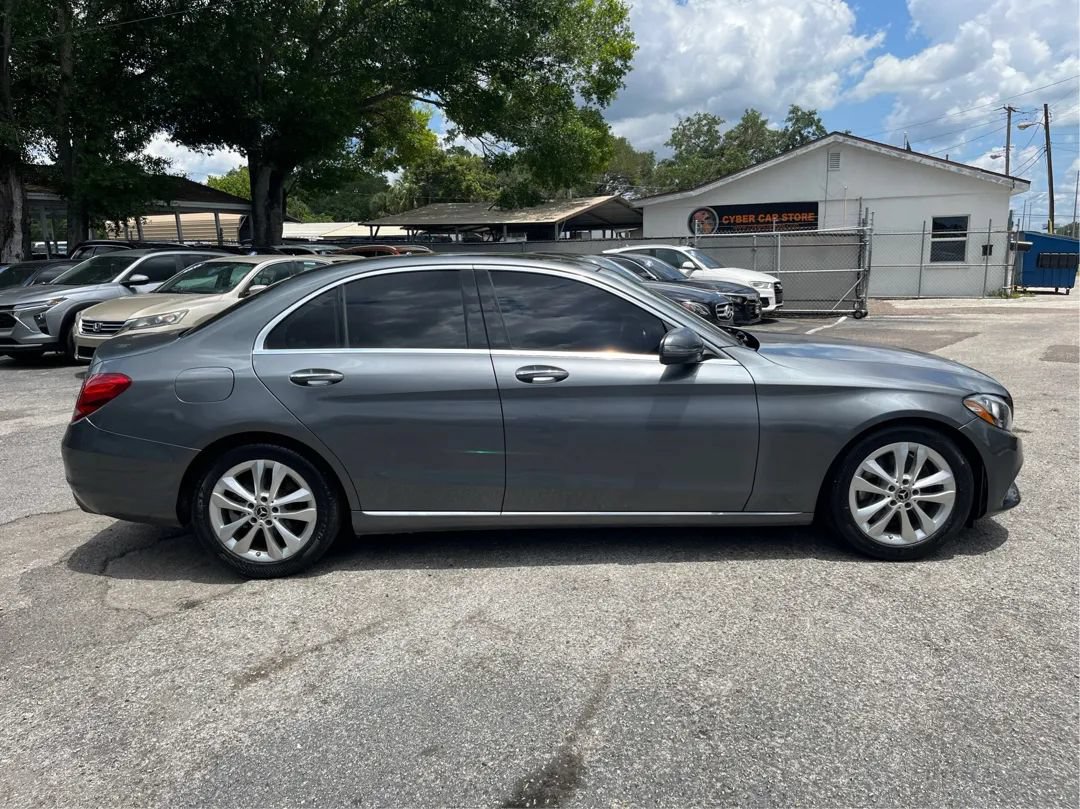 Used 2018 Mercedes-Benz C 300 Sedan image 4
