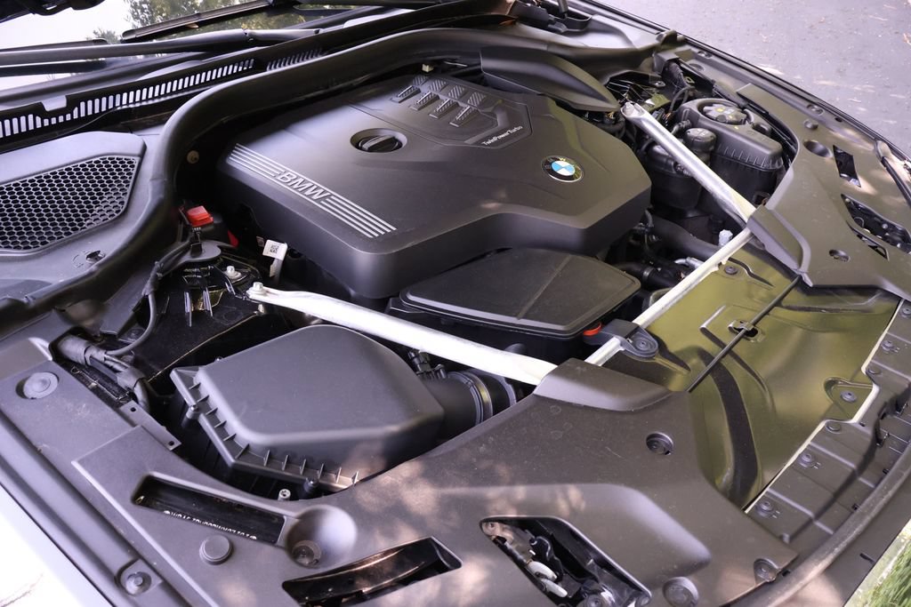 Used 2023 BMW 530i w/ Premium Package RWD image 14
