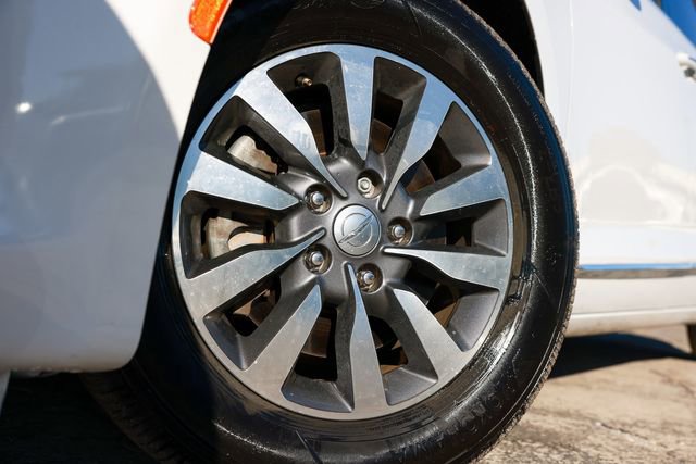 Used 2020 Chrysler Pacifica Touring-L Plus image 45