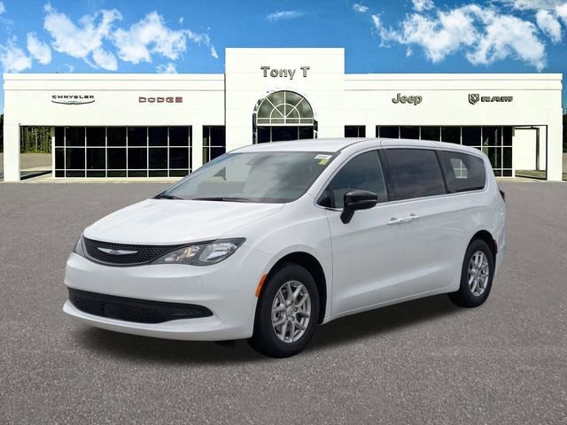 New 2026 Chrysler Voyager LX image 3