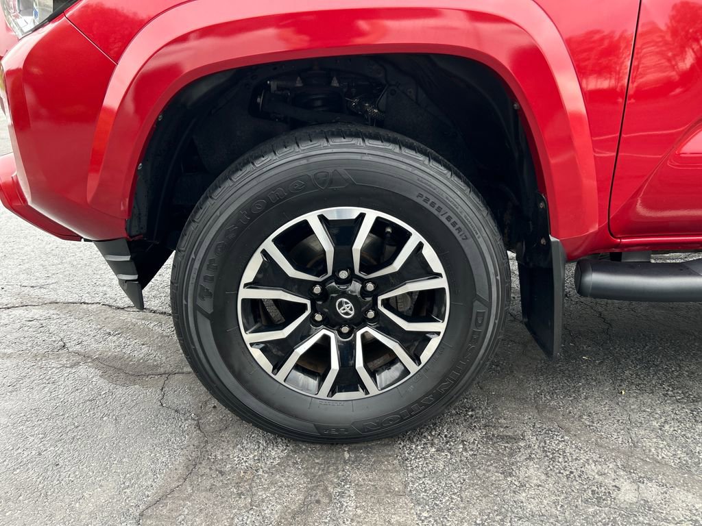 Used 2021 Toyota Tacoma TRD Sport AWD/4WD image 29
