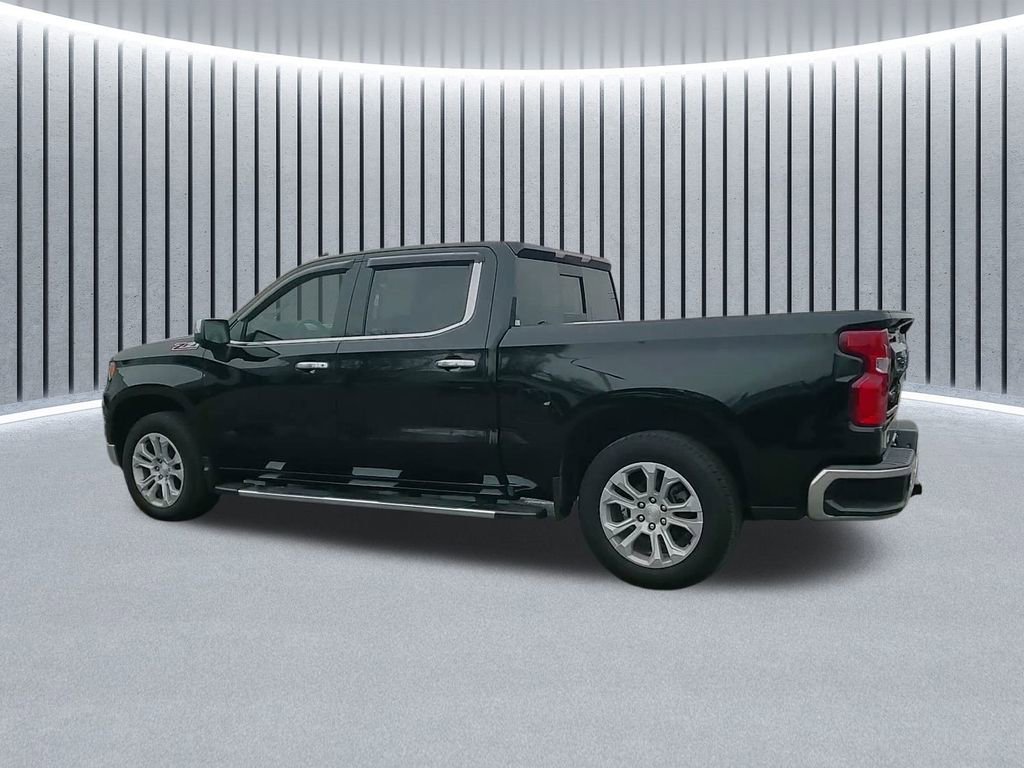 Used 2022 Chevrolet Silverado 1500 LTZ w/ LTZ Premium Package image 16