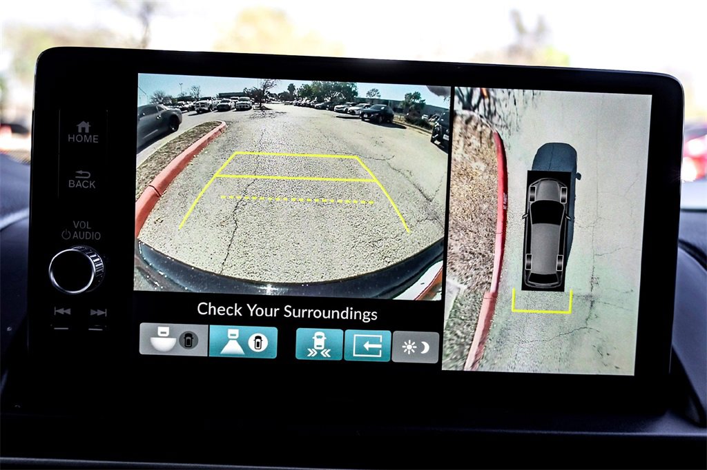 Used 2025 Honda Pilot Black Edition image 24