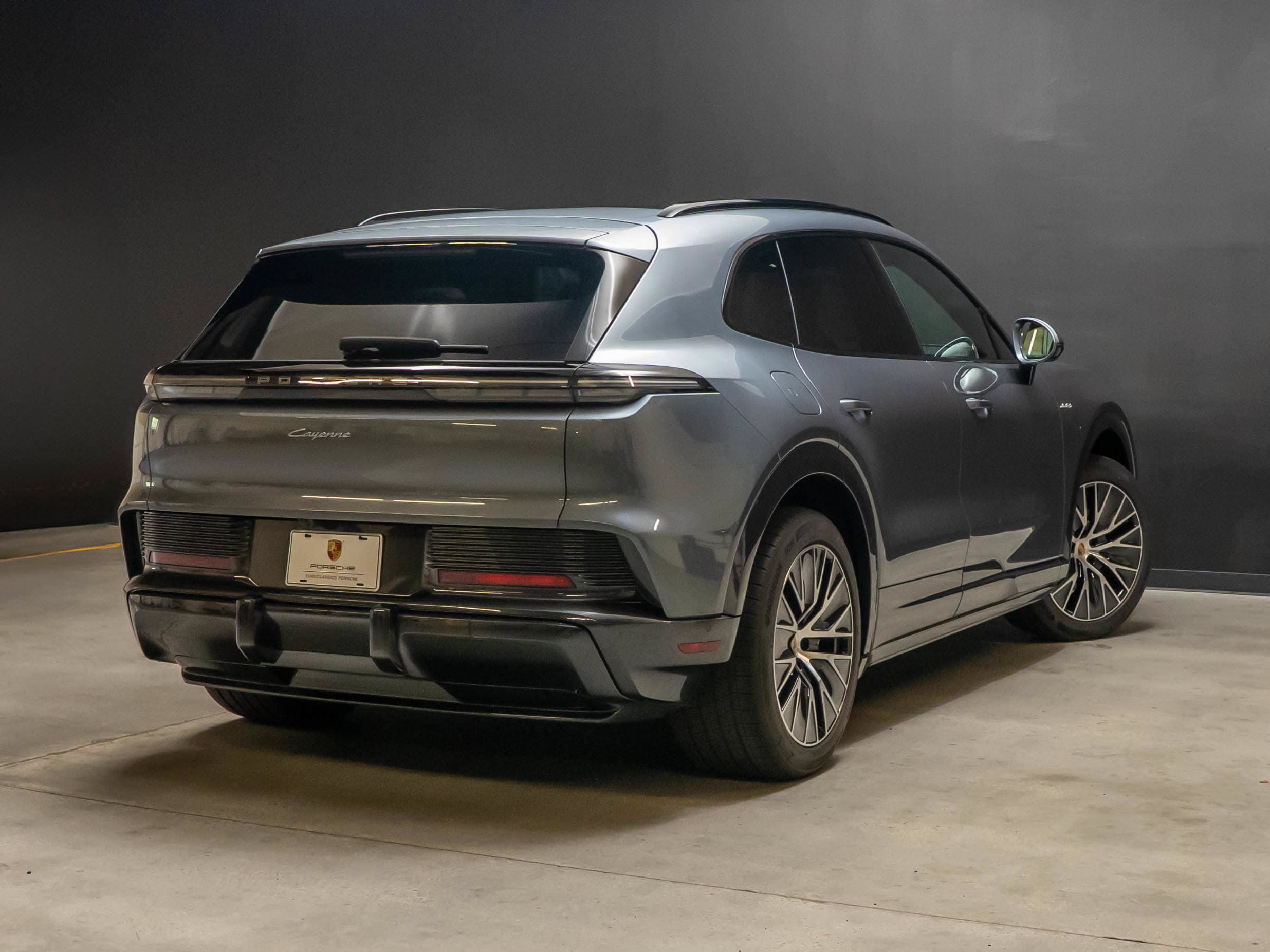 New 2026 Porsche Cayenne Electric AWD/4WD image 7