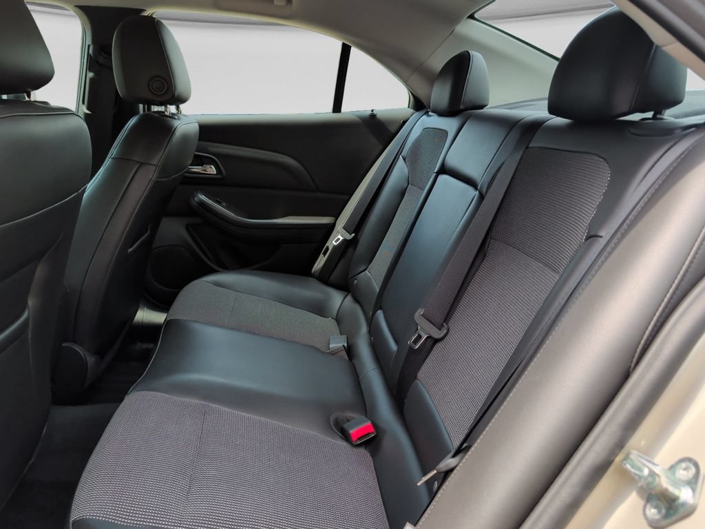 Used 2016 Chevrolet Malibu LT w/ Power Convenience Package FWD image 31