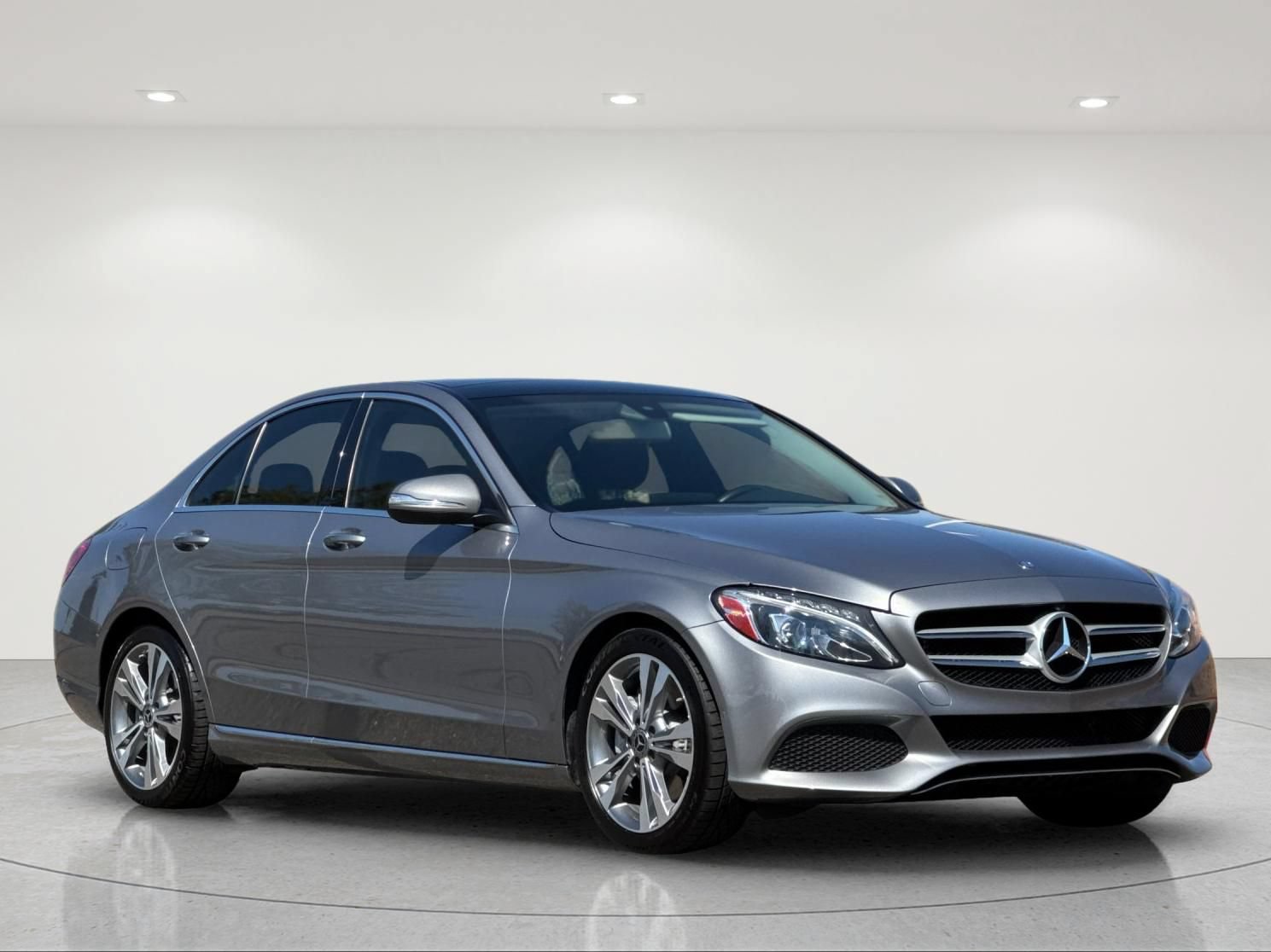 Used 2015 Mercedes-Benz C 300 Sedan image 8
