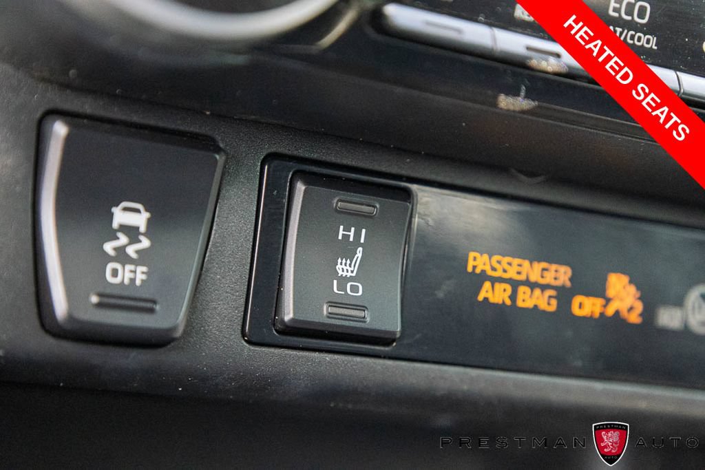 Used 2022 Toyota RAV4 XLE w/ Convenience Package AWD/4WD image 4