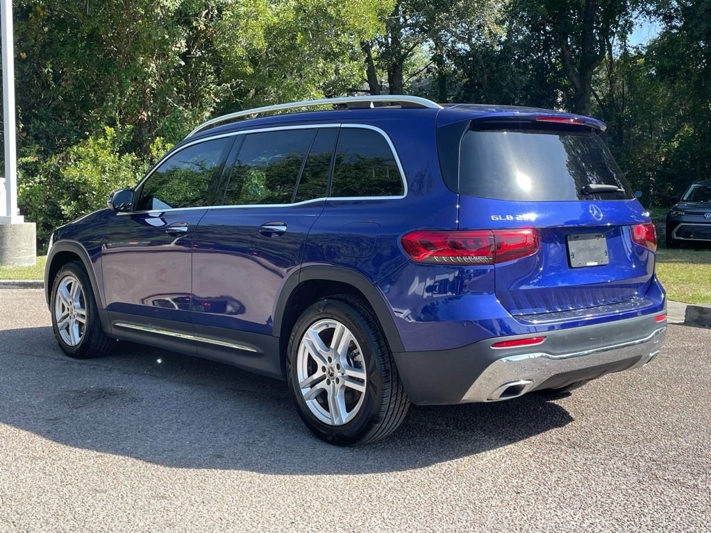 Used 2021 Mercedes-Benz GLB 250 4MATIC w/ Premium Package image 30