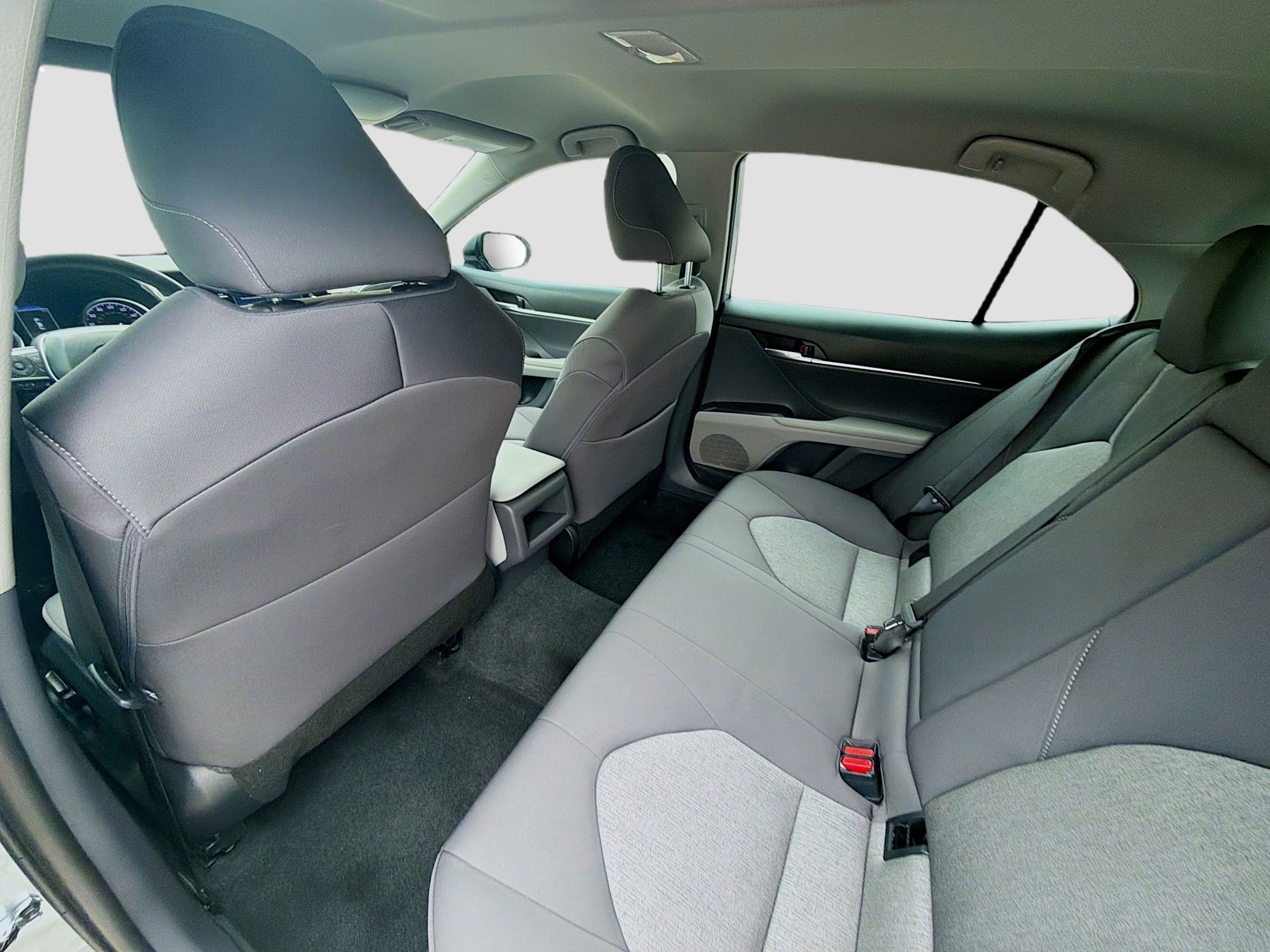 Used 2024 Toyota Camry LE FWD image 23