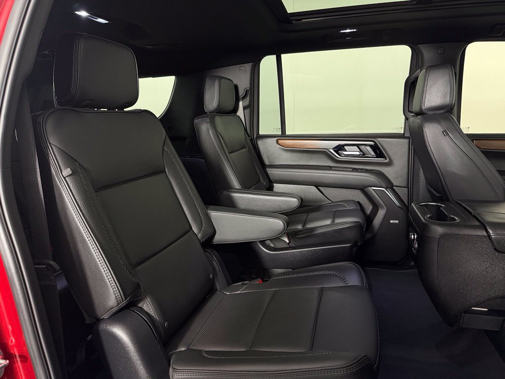 Used 2026 GMC Yukon XL Denali w/ Sun & Power Step Package AWD/4WD image 23